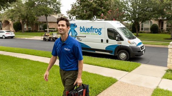 BF Van and Tech 0.1 Bluefrog plumbing team